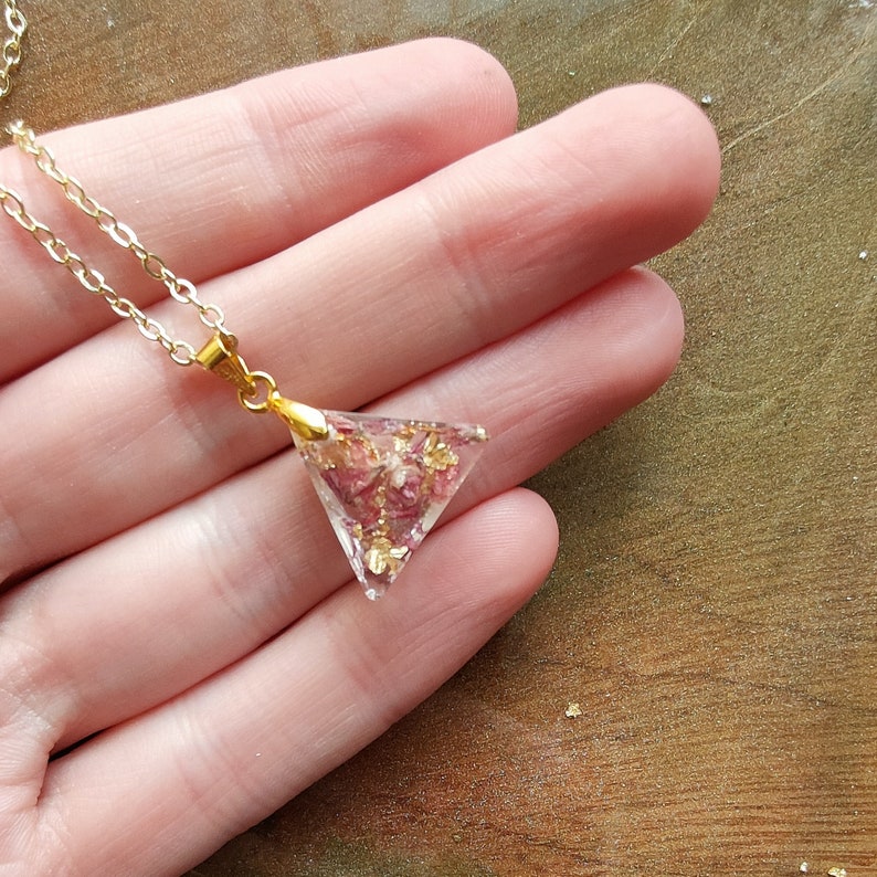 Real dried flower resin necklace