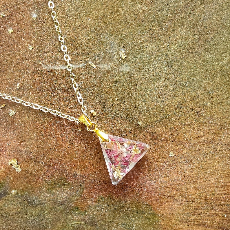 Real dried flower resin necklace