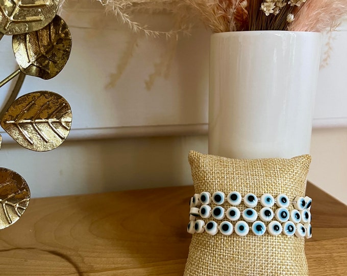 Stretchy evil eye bracelet (6.75 inch bracelet)