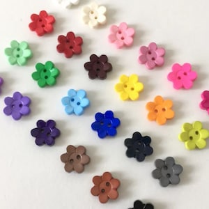 Daisy Flower Shaped Buttons, 15mm, 5/8" (5pk) Glossy Finish with Two Holes-  24 colors, Made in Italy, Sewing Buttons
