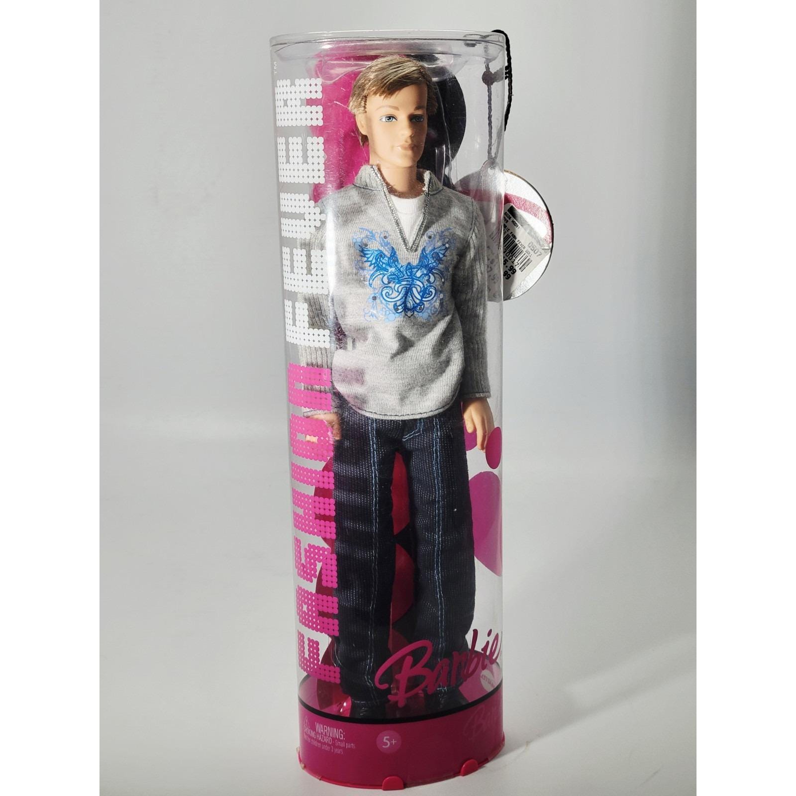 2006 Barbie Fashion Fever Ken Doll Mattel K2652 Gray Shirt Blue