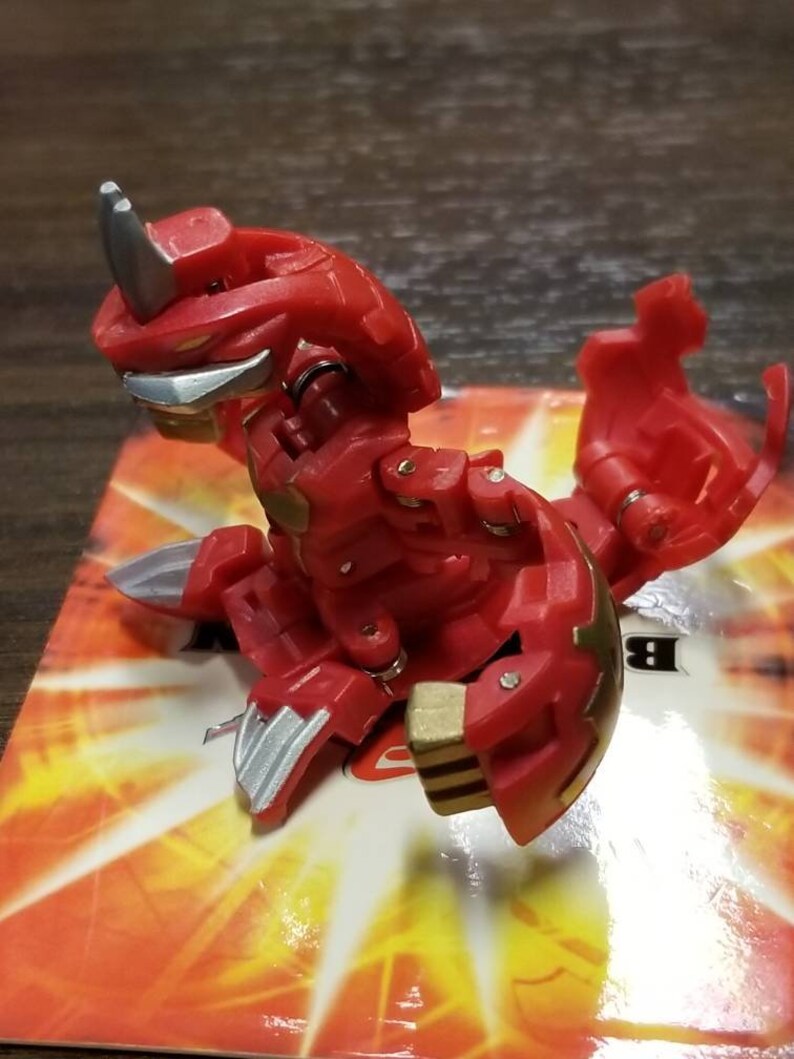 Bakugan Bakutech Kachia Gell Pyrus red