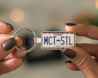 personalised Missouri license plate keyring, gift for car lover
