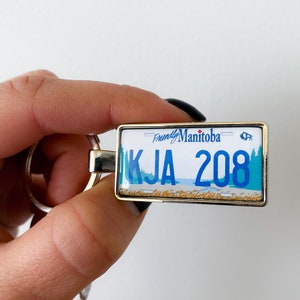 custom keychain, Manitoba license plate keychain, number plate keyring, Canada plate keyring