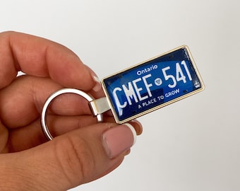 Custom Ontario Style License Plate keyring, Personalised Canada license plate keychain, ontario number plates, square keychain type