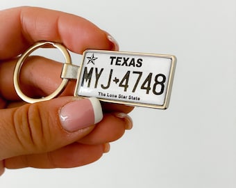 Custom usa, square type number plates keychain, any car model, texas personalized keyring