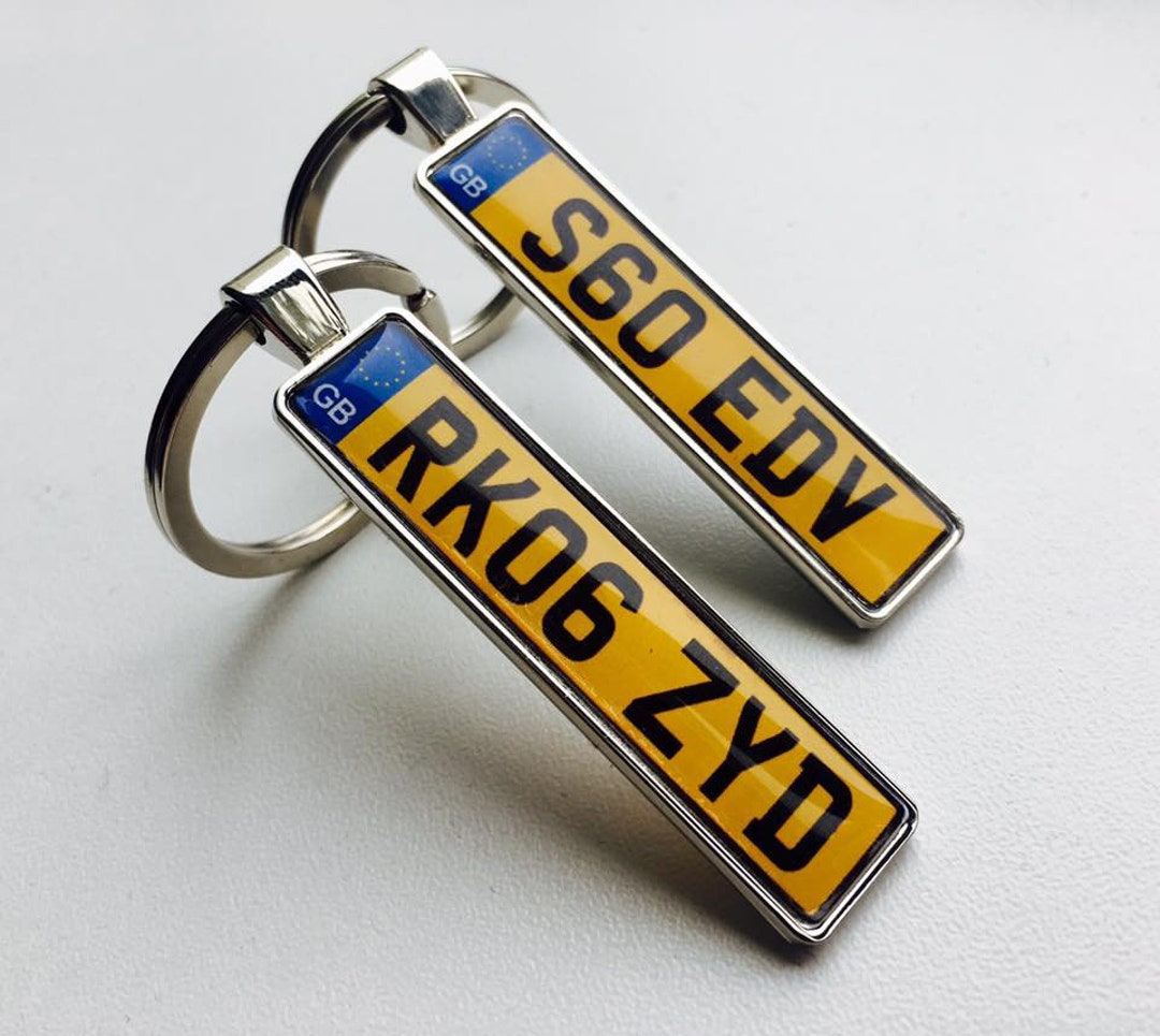 Portachiavi con targa auto Italia