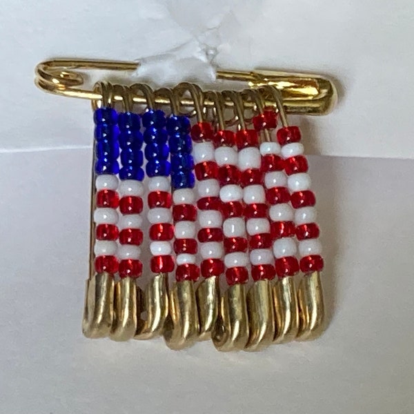 AMERICAN FLAG Beaded Pin