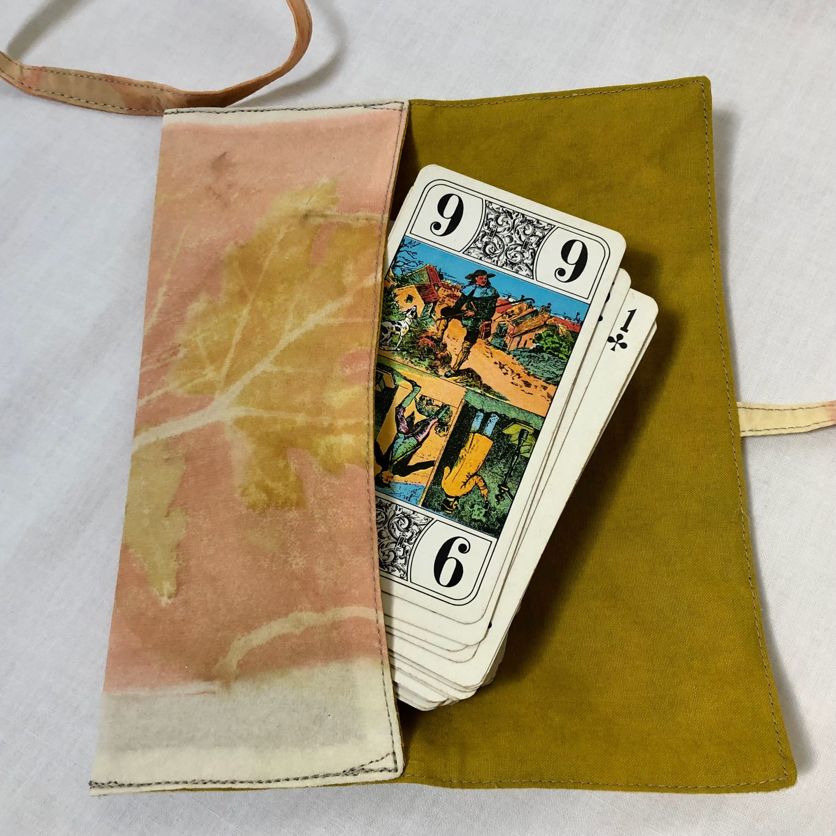 Pochette Tarot/Livre-Sac-Wrap en Coton, Teinture Végétale Écoprint-Pièce Unique-Artisanat Français-F