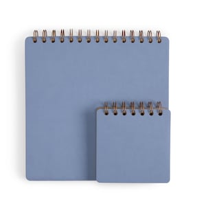 Libreta de bolsillo o cuadrada azul personalizada / Diario de 10 x 10 cm o 20 x 20 cm / Encuadernación en espiral superior / Regalo personalizado / Logotipo / Cuero sintético