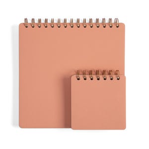Libreta de bolsillo o cuadrada rosa personalizada / Diario de 10 x 10 cm o 20 x 20 cm / Encuadernación en espiral superior / Regalo personalizado / Logotipo / Cuero sintético