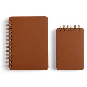 Cuaderno espiral de tapa blanda marrón personalizado / Encuadernación superior / Encuadernación lateral / Minidiario de 8,9 x 14 cm / B6 / 13,7 x 18,8 cm / Regalo personalizado / Logotipo / Cuero sintético