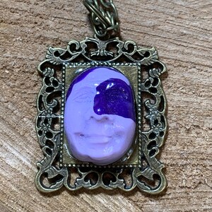 Beautiful purple cameo pendant image 1