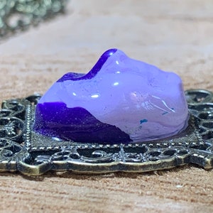 Beautiful purple cameo pendant image 5