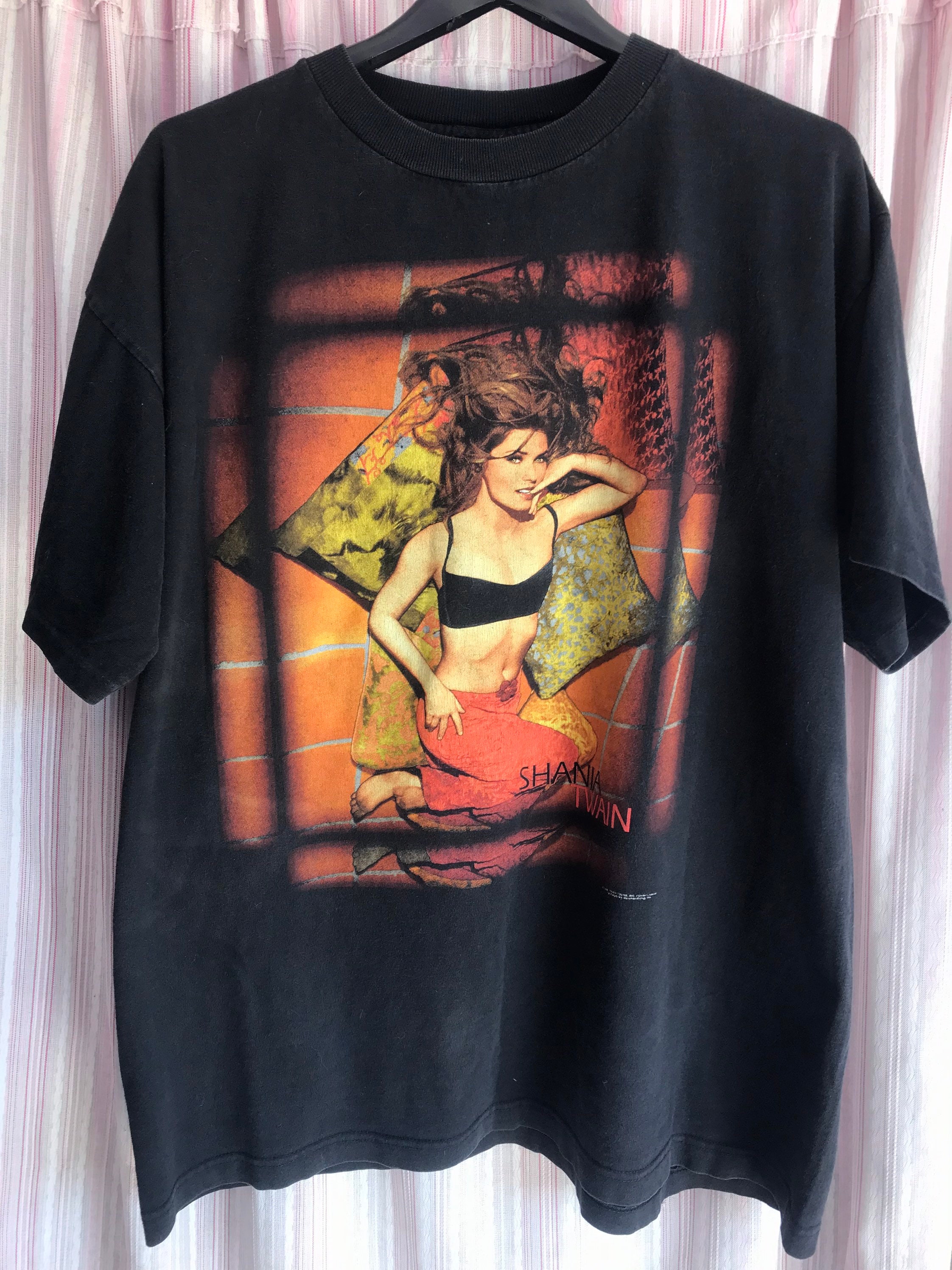Discover Vintage 1998 Shania Twain shirt