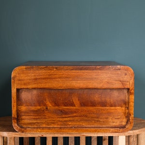 Mango Wood Floating Nightstand | Mid Century Modern Bedside Table Bild 4