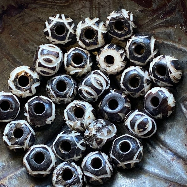 Black & White Carved Bone Bead (25 Pcs)