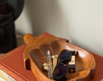 Vintage Wood Eggplant Bowl - Vintage Catchall Dish -  Wood Bowl Tray - MCM  Wood Decor - Wood Catchall - Trinket - Decorative Bowl - Gift