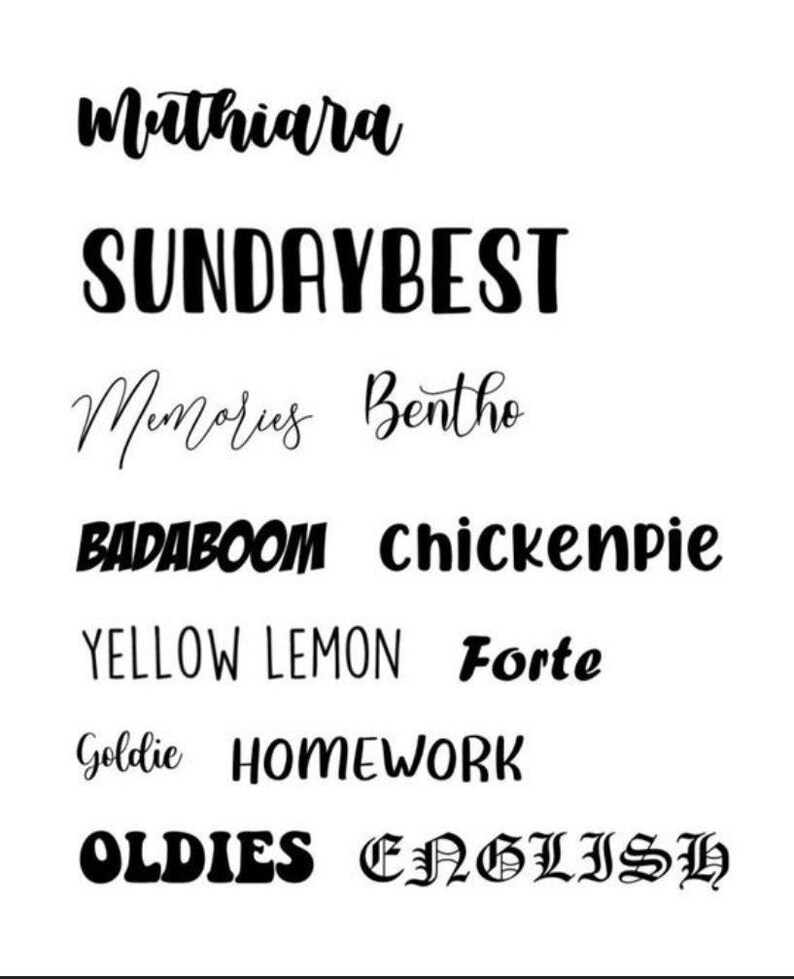 Peut inclure: Une image en noir et blanc avec une liste de mots dans diff&eacute;rentes polices et styles. Les mots sont : muthiara, SUNDAYBEST, Memories, Bentho, BADABOOM, chickenpie, YELLOW LEMON, Forte, Goldie, HOMEWORK, OLDIES, ENGLISH.