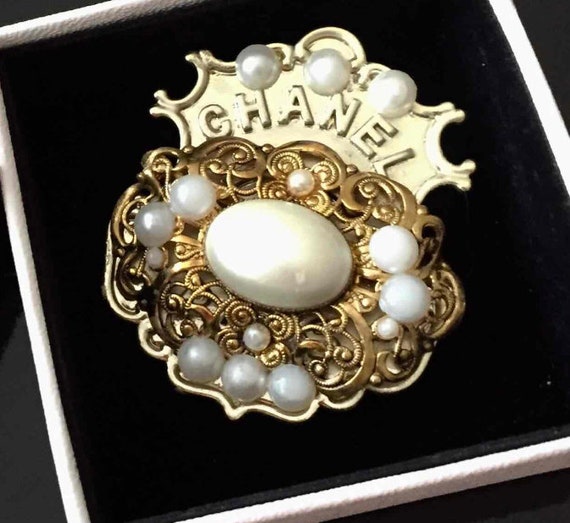 Chanel Vintage Brooch