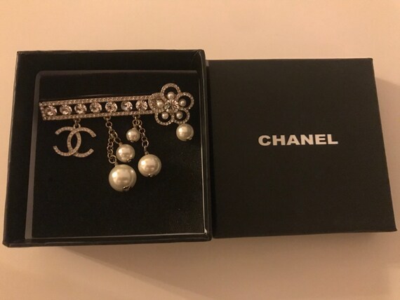 Chanel Vintage Brooch
