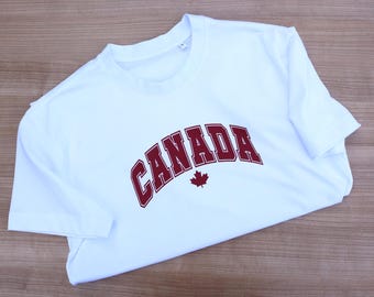 Canada T-Shirt or sweatshirt, Canada holiday, Canada souvenir gift, road trip, gap year to Canada for Students, Maple Leaf T-shirt, jumper