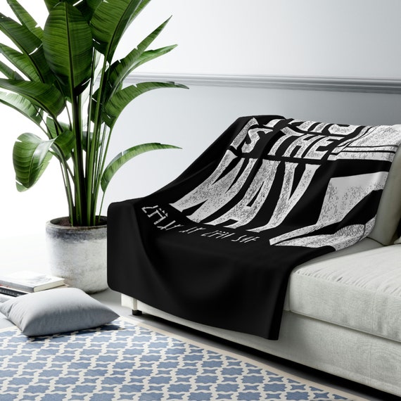 This is the Way Sherpa Fleece Blanket the Mandalorian Blanket Mandalorian Gifts This is the Way Gift Throw Blanket Dadalorian Gift Etsy