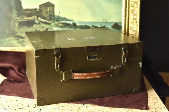 Vintage Military Radio Box RF 11: Army Green Metal Case, Leather
