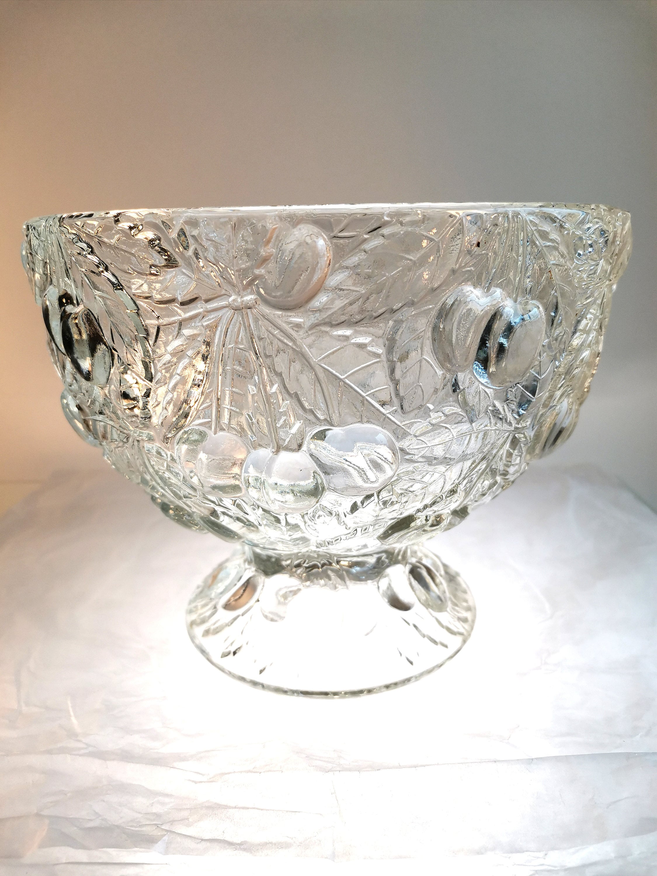 Art Deco Glass Bowl: Rudolf Schröter Cherries Design, Josef