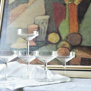 Juego de 5 copas de champán vintage Coupé: elegantes copas de cóctel de cristal transparente de 1950