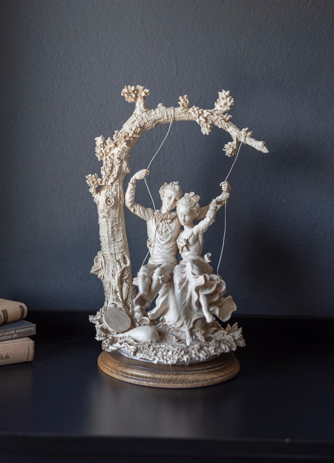 【ラスト1点】GIORGIO ARMANI クッション 50cm✕50cm Giuseppe Armani, Florence, Porcelain Figurine “The Stroll” 1569F