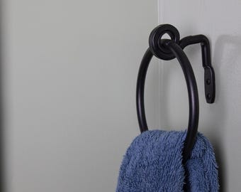 Amish-Made Wrought Iron Towel Ring – Rustic Farmhouse Bathroom Decor