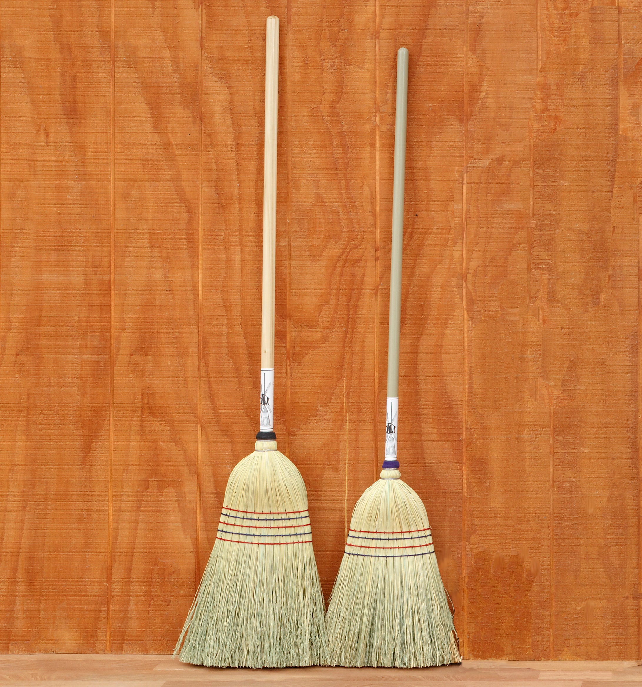 Amish Handmade Corn Broom - Sustainable and Eco-Friendly Kitchen Broom - Handcrafted Hard Bristle Barn Broom - Housewarming & Wedding gift
