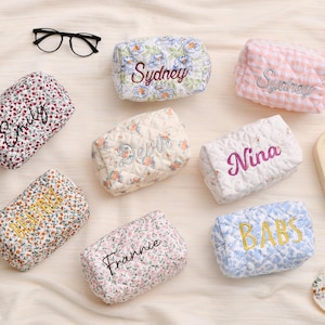 Borsa per il trucco personalizzata con ricamo - Borsa per il trucco con nome personalizzato per donna - Borsa con motivo floreale - Regalo per la mamma - Regalo per la festa nuziale o la damigella d&#39;onore