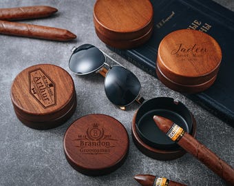 Personalized Wooden Ashtray - Customizable Gift for Groomsmen, Dads and Boyfriends - Unique Wedding Party Keepsake