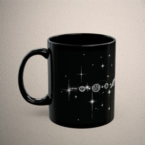 Sonne Mond Sterne Becher, Kosmische Reise, Himmelskörper und Sternenstaub Karte, Interstellar Forscher Kaffeetasse, Astronomisches Abenteuer Trinkgefäß