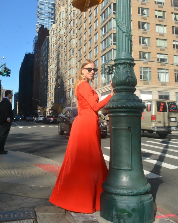 1970s Orange Ruched Jersey V-Neck Maxidress - image 9