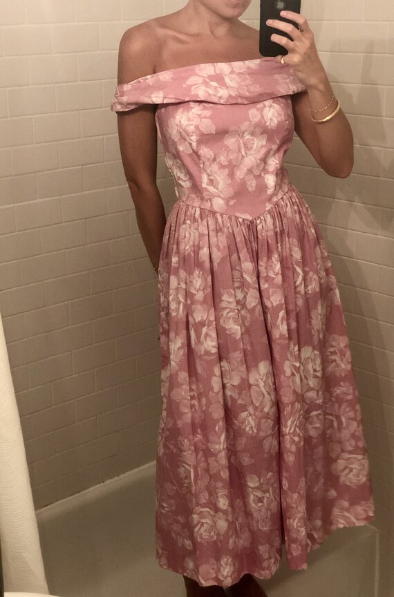 VINTAGE 1980S LAURA ASHLEY Floral Dress — Vin