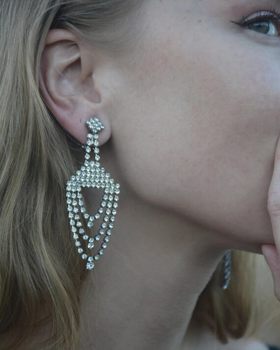 Vintage 1950s Draped Diamanté Chandelier Earrings - image 3