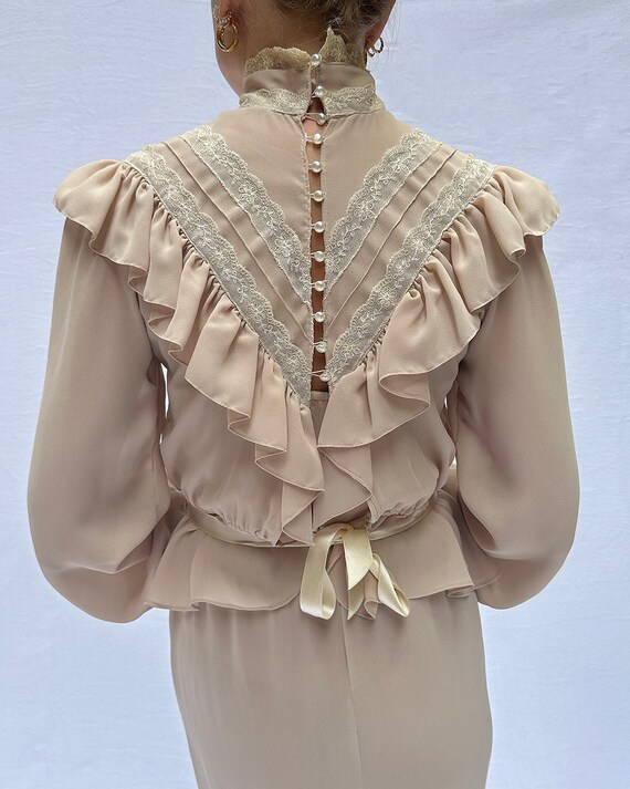 Vintage Victorian-Style Blouse with Underslip (si… - image 8