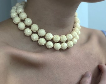 Vintage Rose Bead Belt — vintage rose bead necklace — vintage ivory carved rose choker vintage chain belt  vintage white belt ivory necklace