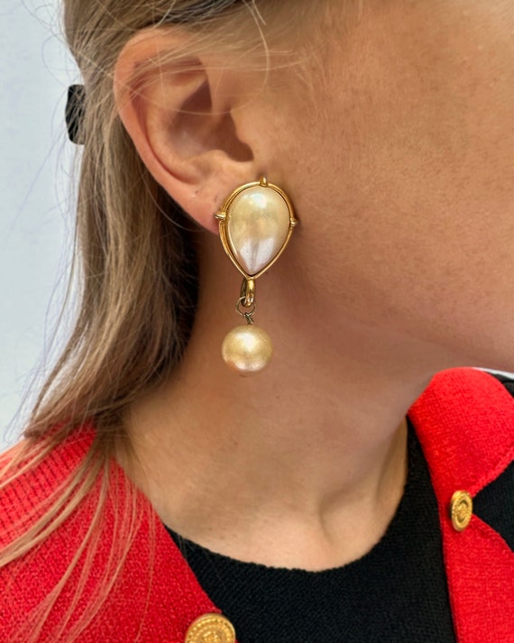 Vintage Oversized Pearl Drop Earrings || Vintage … - image 1