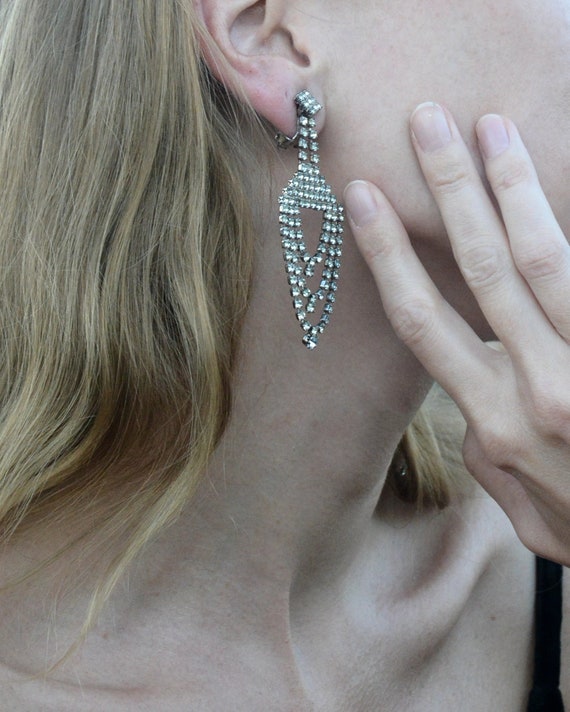 Vintage 1950s Draped Diamanté Chandelier Earrings - image 5