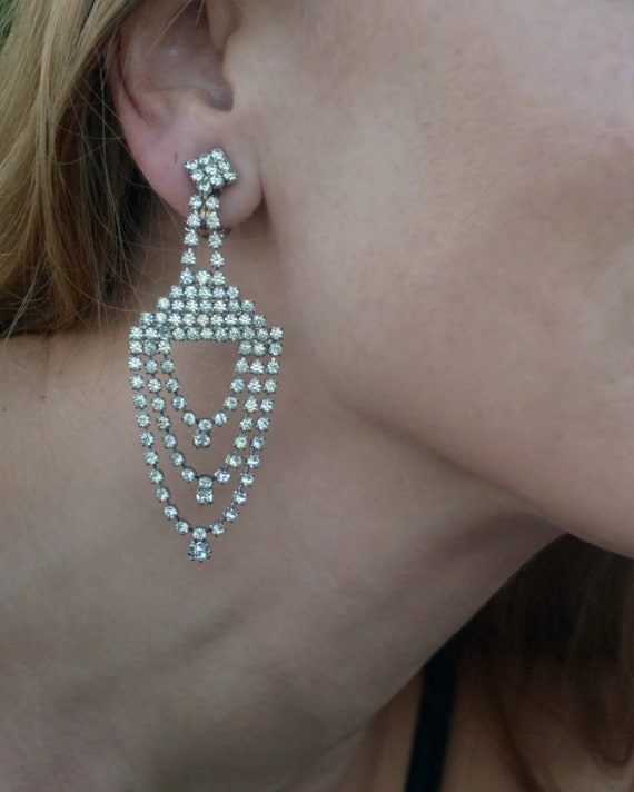 Vintage 1950s Draped Diamanté Chandelier Earrings - image 1