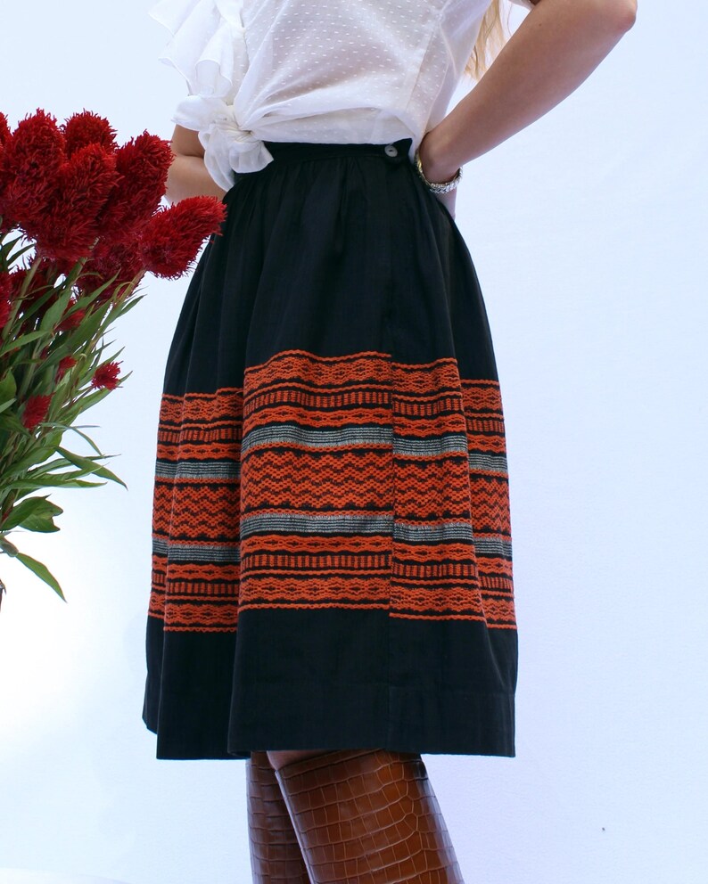 Vintage 1950s Mexican Embroidered Full Skirt Vintage circle skirt, vintage Mexican skirt image 2