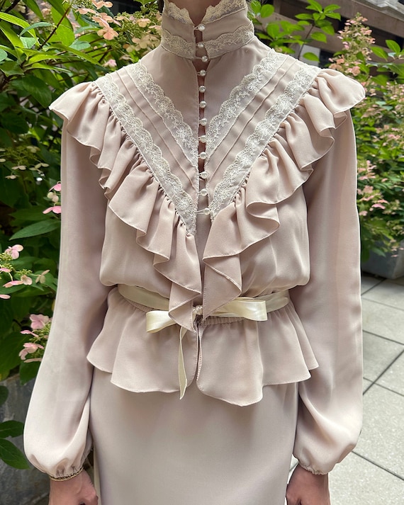 Vintage Victorian-Style Blouse with Underslip (si… - image 2