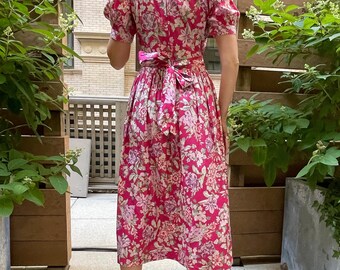 Vintage Laura Ashley Floral Dress (XS-M) Laura Ashley Dress
