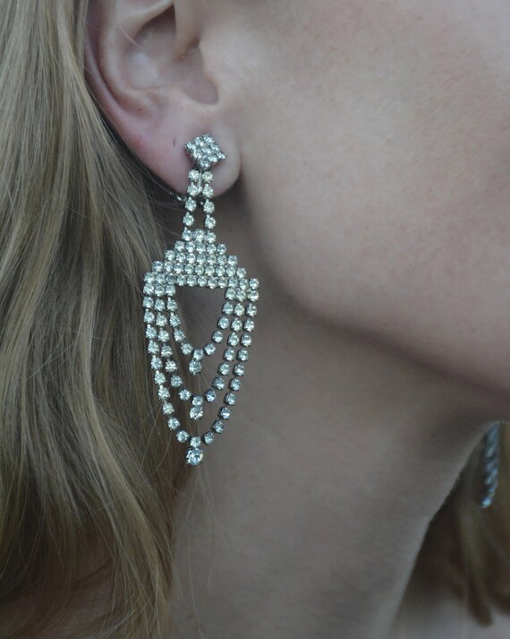 Vintage 1950s Draped Diamanté Chandelier Earrings - image 4