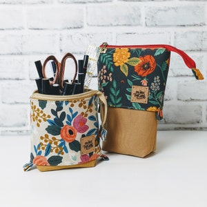 Sliding down pencil case pouch, Pop up Pencil holder,pull down, tool case, standing zipper pouch,handmade Oregon