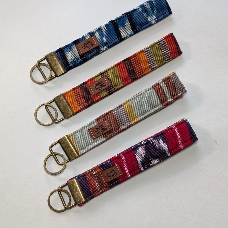 Guatemalan Wristlet Purse main image 0